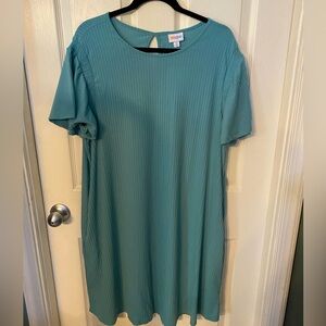 LWT LulaRoe Roselyn dress